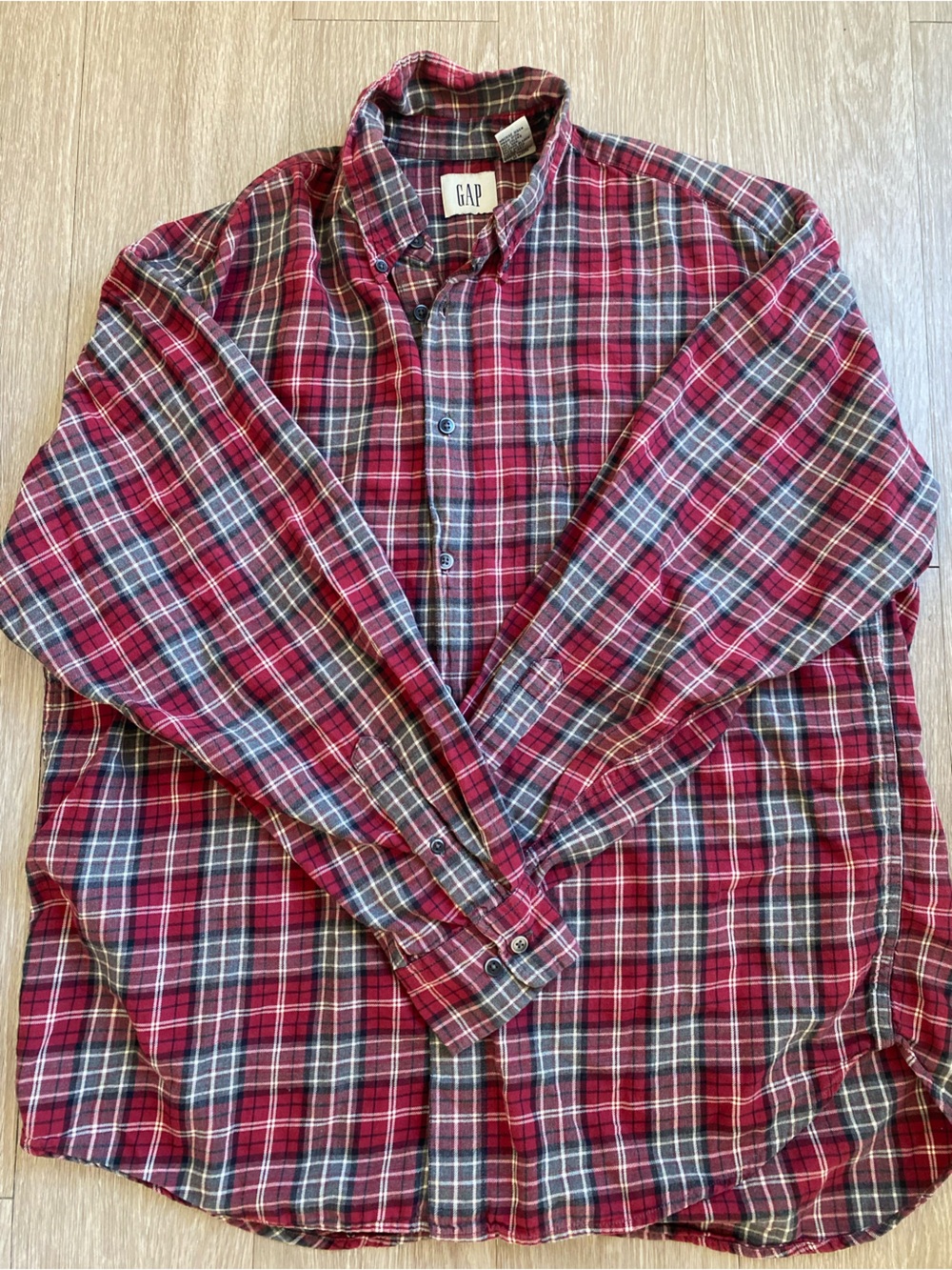 *Vintage* GAP Button Up Shirt | Red Plaid Long Sleeve Cotton w/ Pocket